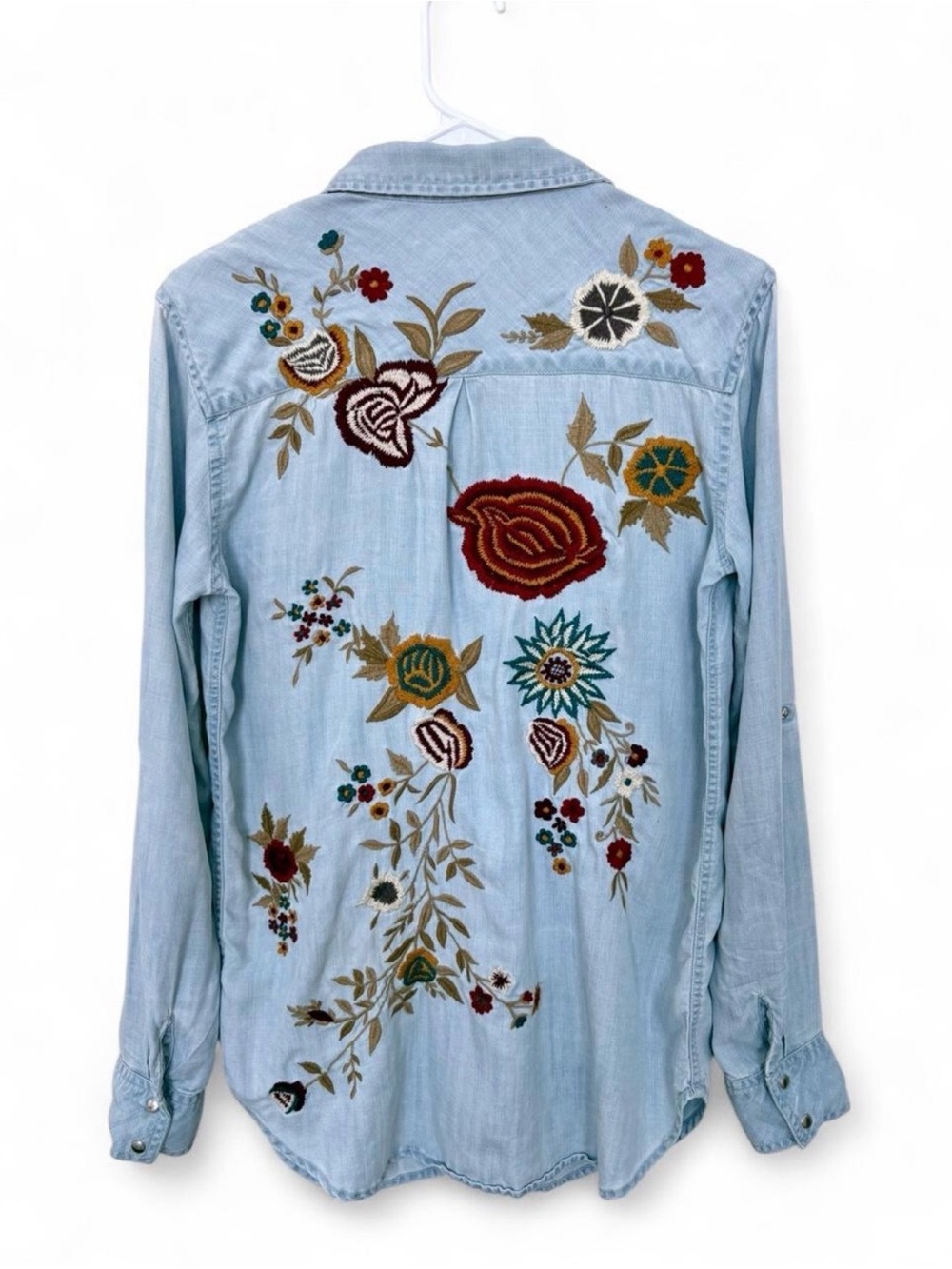 Kyla Seo Colorful Floral Embroidered Lightwash Denim Button Down Shirt Small